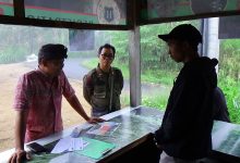 Sidak pos tiket viral oleh Dispar Buleleng, pada Kamis, 16 November 2023 di KM 18 sampai Desa Lemukih. Foto: Franz Jr.
